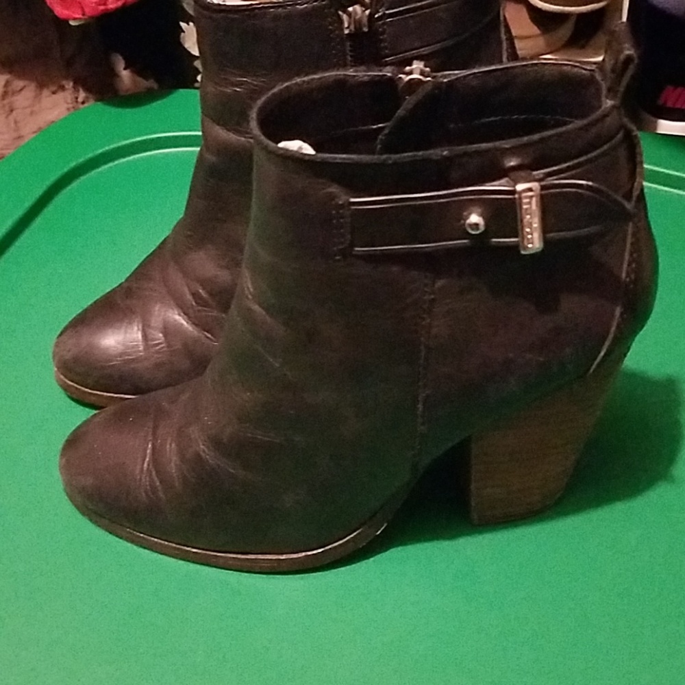 Ankle booties